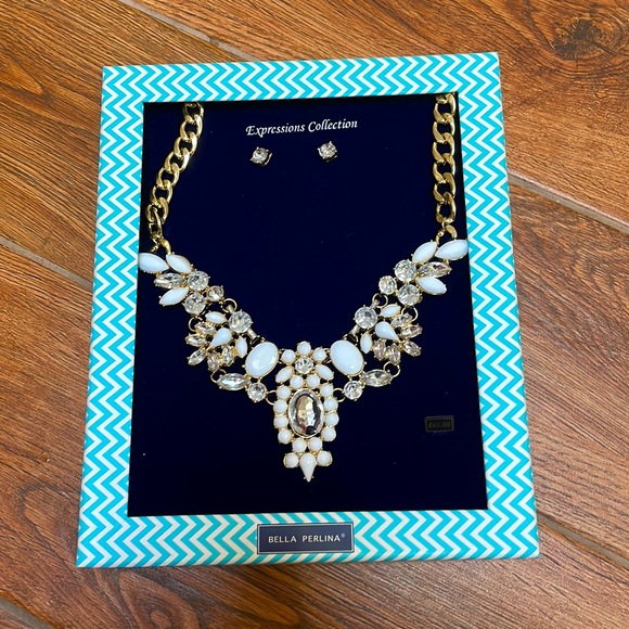 Bella Perlina Necklace & Earring Set-Expressions Collection - Picture 4 of 4